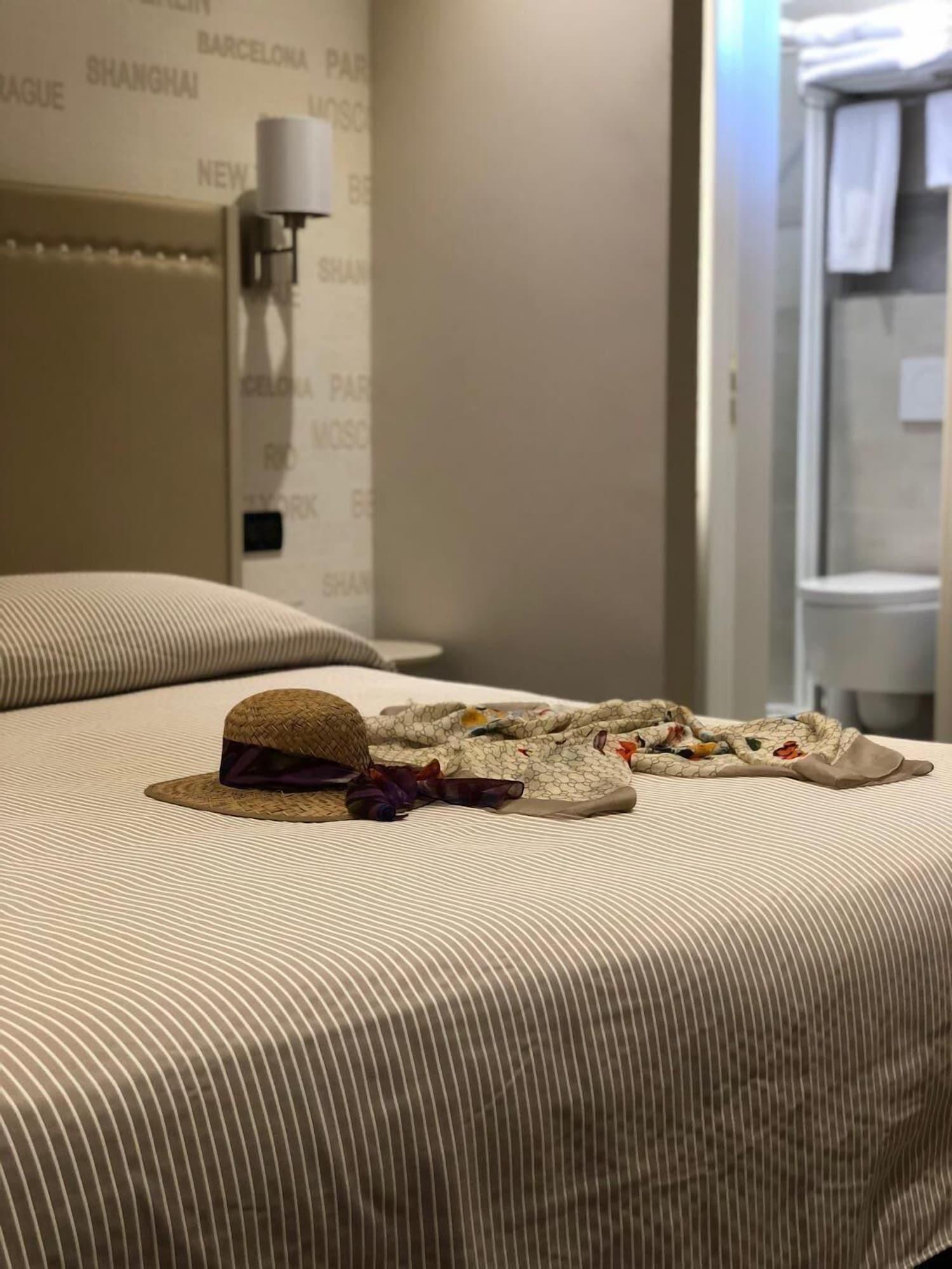 Hotel Piccinelli Rimini Buitenkant foto