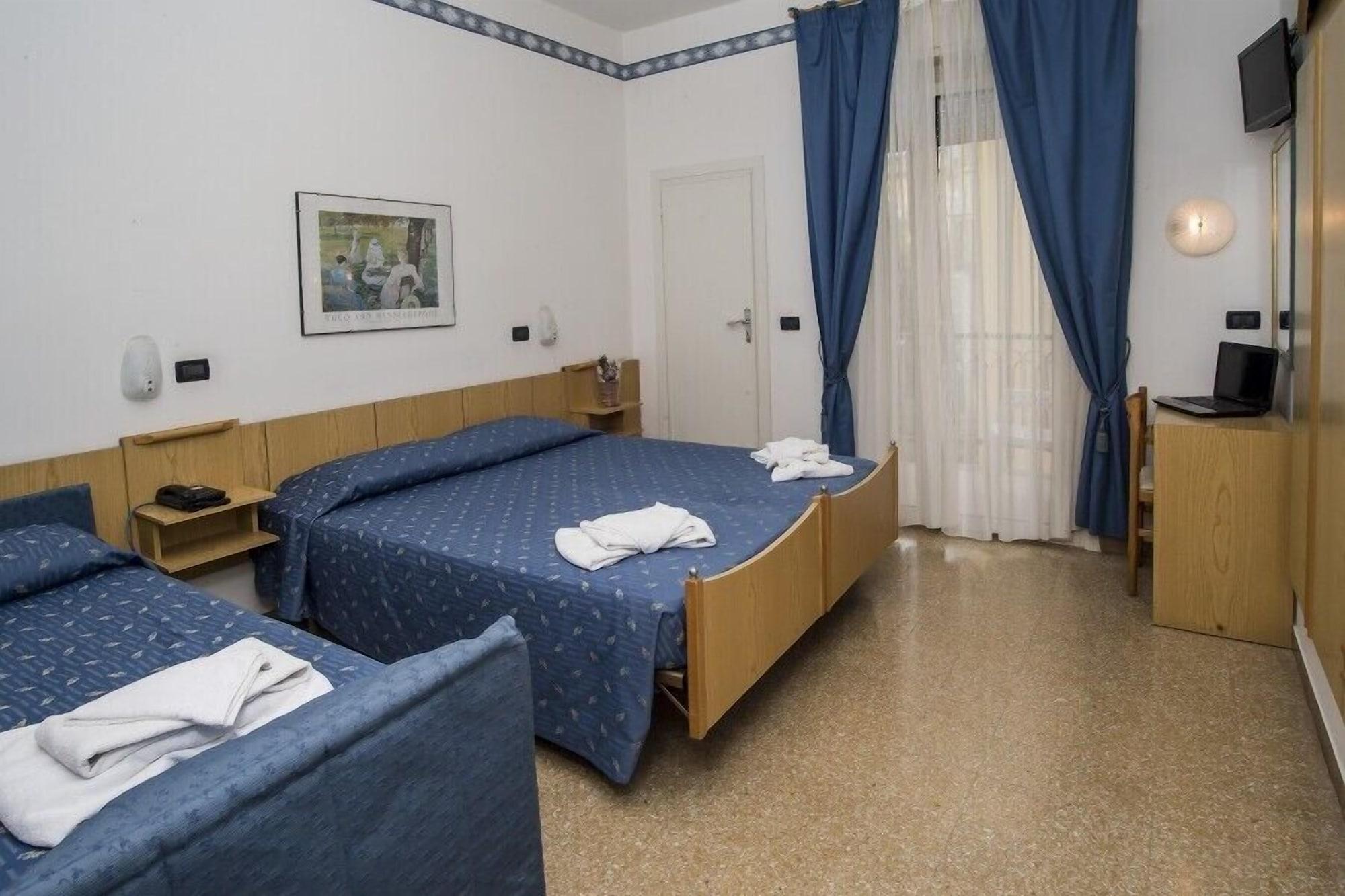Hotel Piccinelli Rimini Buitenkant foto