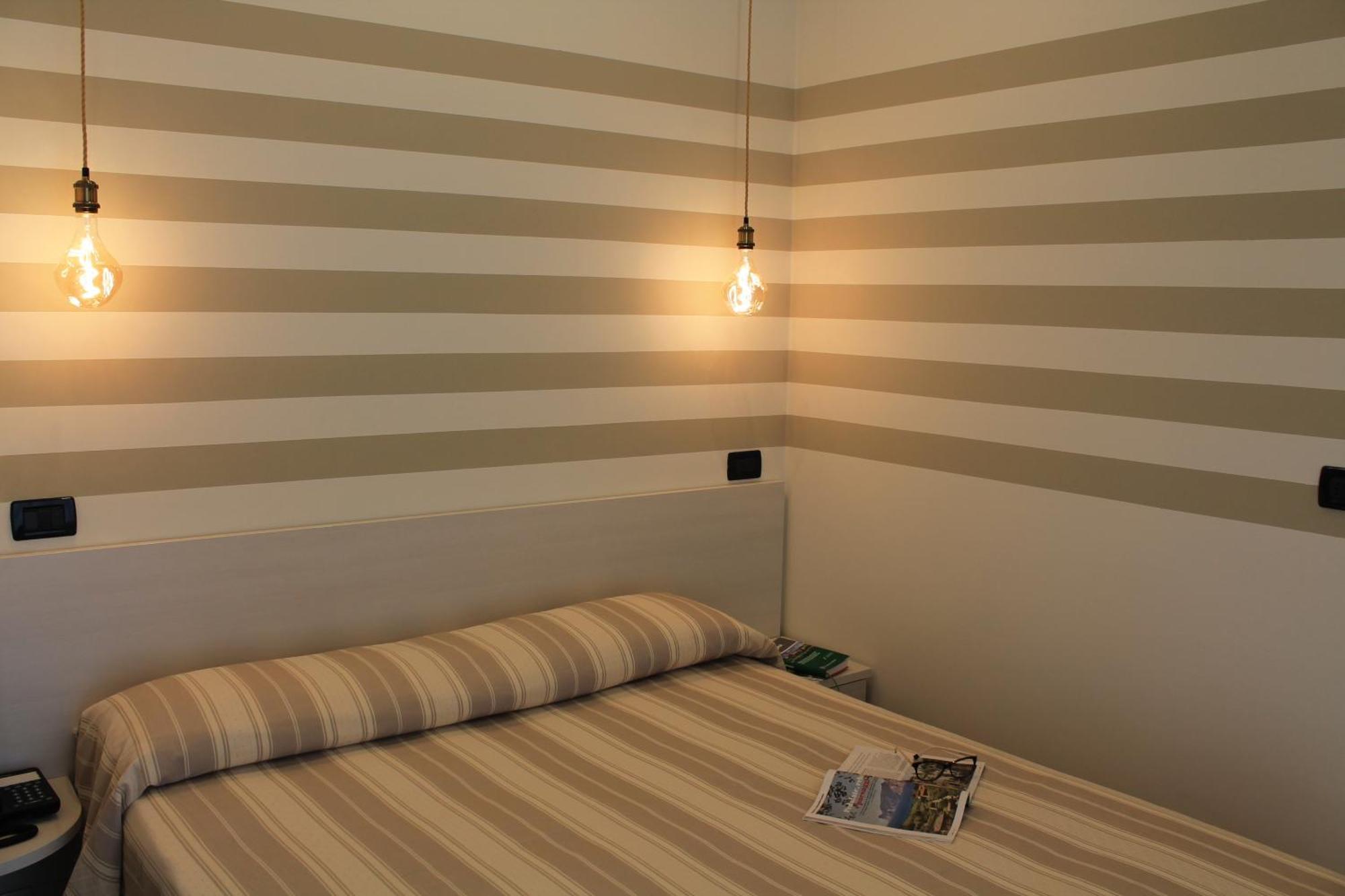 Hotel Piccinelli Rimini Buitenkant foto