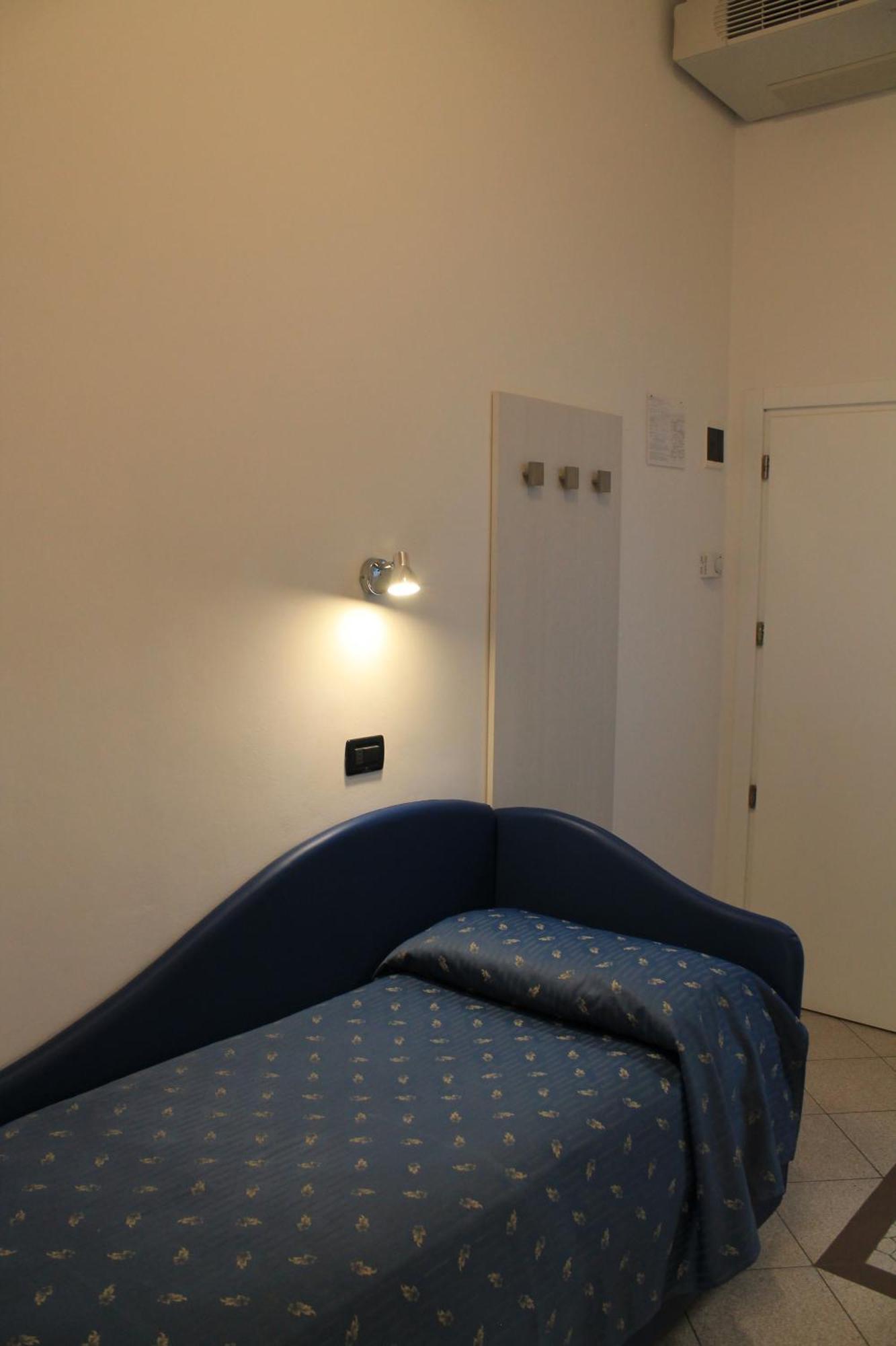 Hotel Piccinelli Rimini Buitenkant foto