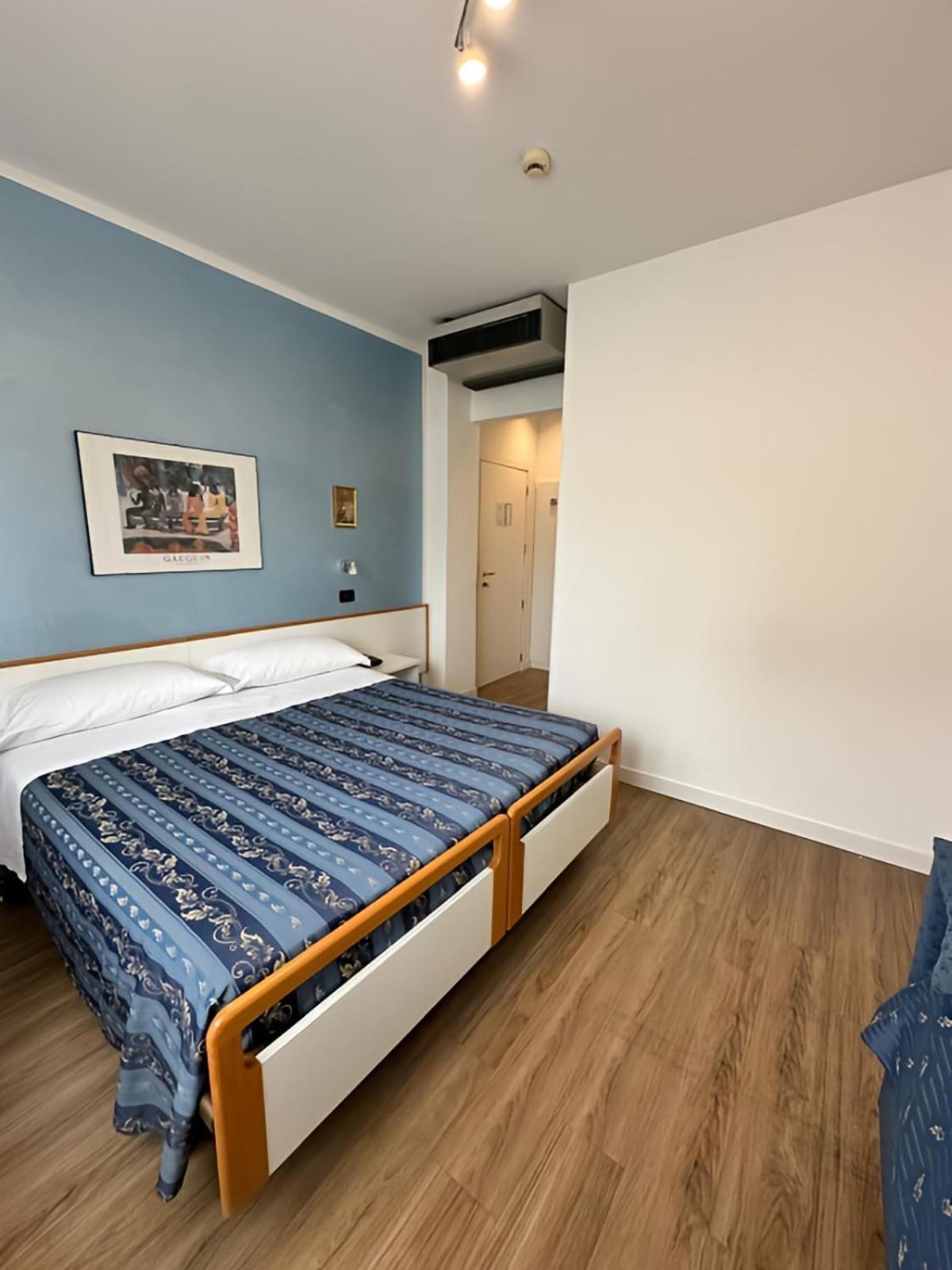 Hotel Piccinelli Rimini Buitenkant foto